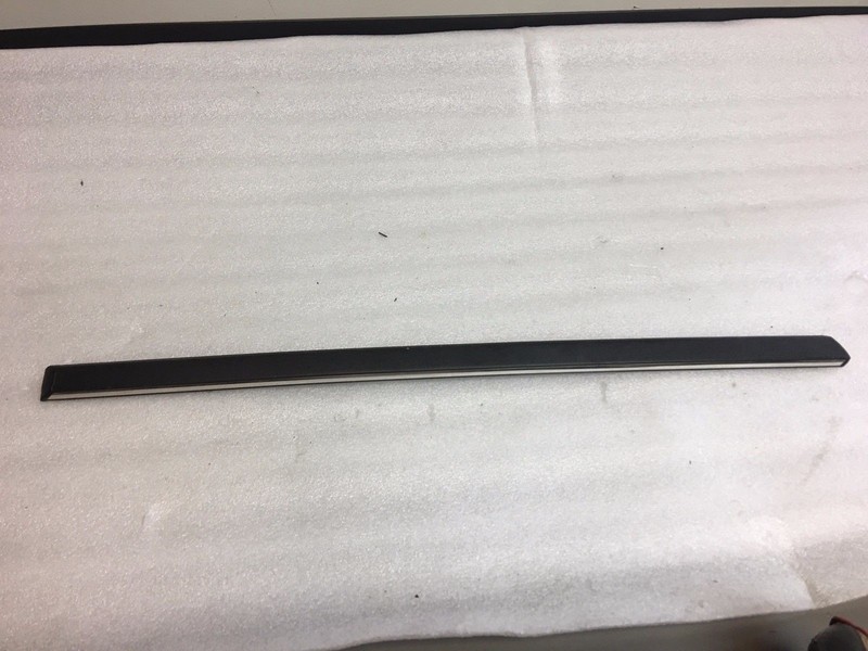 Moulding door rear OEM ORIGINAL 8125352