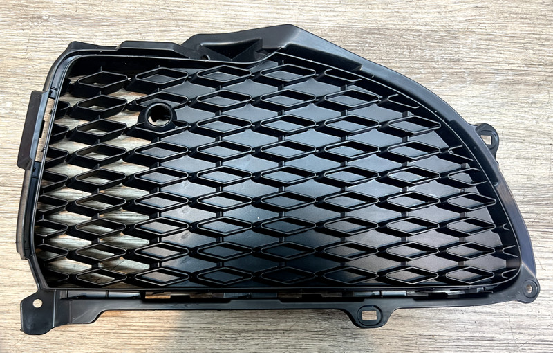 2021-2023 Acura TLX RH Trim Bezel OEM Part# 71102-TGZ-A0