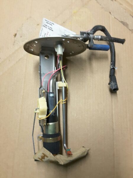 97 98 99 FORD E250 FUEL PUMP PUMP ASSEMBLY GASOLINE 8-330 5.4L 2-PORTS UNDER CAB