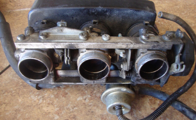 1988 BMW K75S K 75 S K75 Engine Throttle Body Fuel Gas Intake Carb Bodies L11