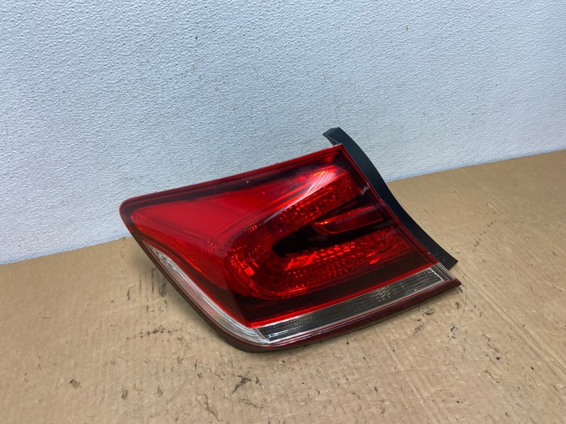 2013 to 2015 Honda Civic Sedan Left Driver LH Side Tail Light Oem AC8203 LK