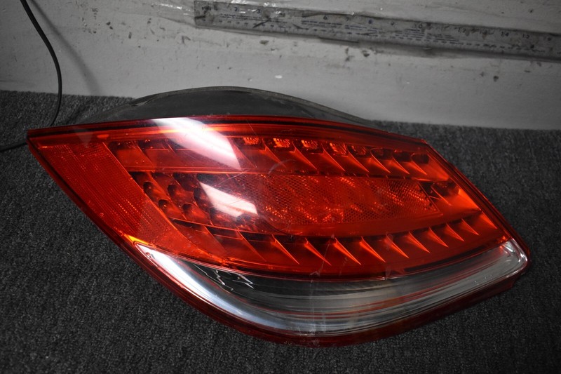2012-2016 PORSCHE 991 CARRERA TAIL LIGHT LEFT SIDE FACTORY OEM