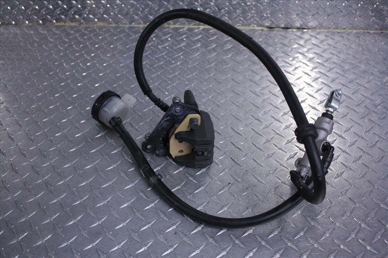 11 KAWASAKI EX 650 C NINJA REAR BRAKE CALIPER MASTER CYLINDER RESERVOIR EX650