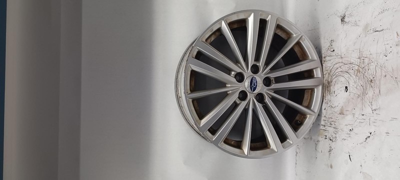 15-'16 SUBARU IMPREZA Wheel 17x7 alloy 15 spoke silver OEM Grade B