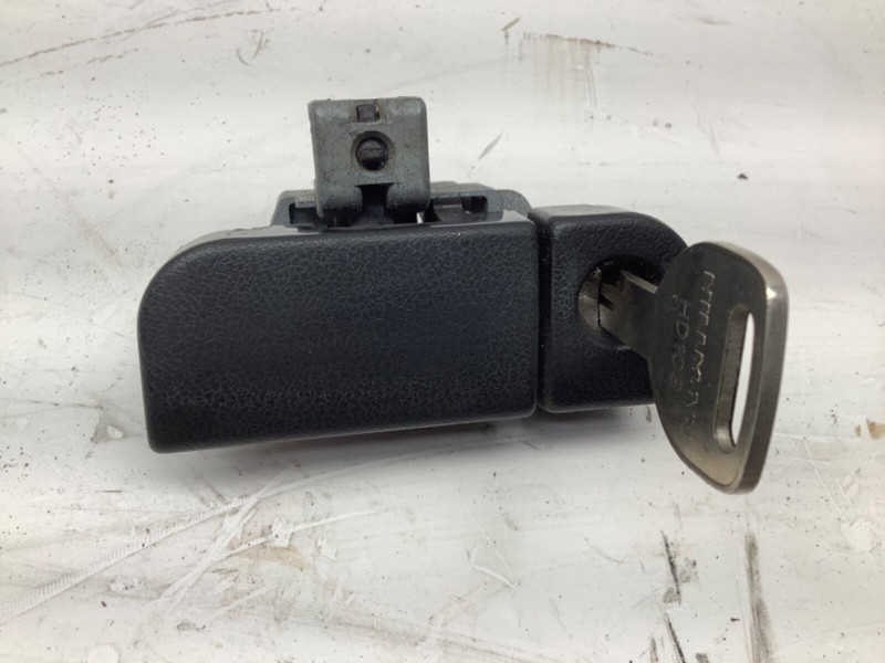 99-01 Honda CR-V Glove Box Latch Handle Lock with Key BLACK OEM