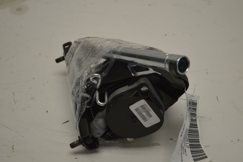 2013-2018 FORD FOCUS ST HATCHBACK FRONT RIGHT PASSENGER SIDE SEAT BELT OEM