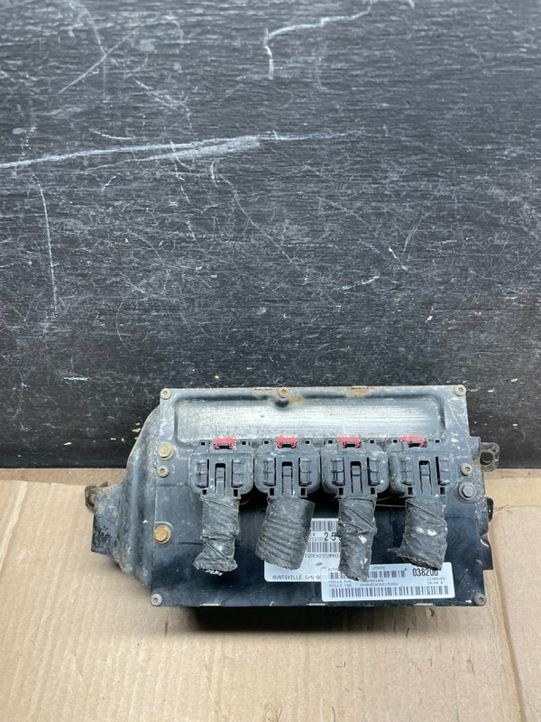 2010 Dodge Caravan Town & Country Engine Computer ECU OEM X4281 DG