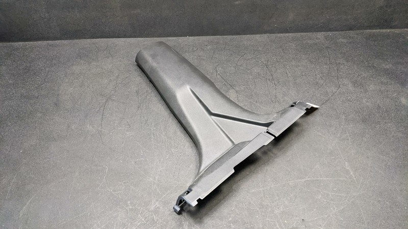 Right Center B Pillar Lower Trim 76915-4BA0A 2018 Nissan Rogue 2014-2016 2017