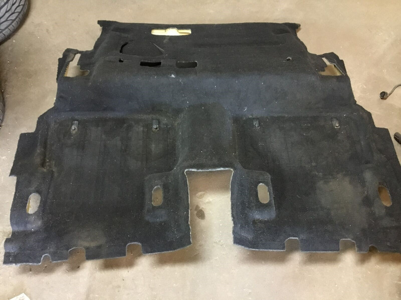 Land Rover Discovery Sport 2015 Rear Middle Floor Carpet Mat Liner Cover 15-19:M