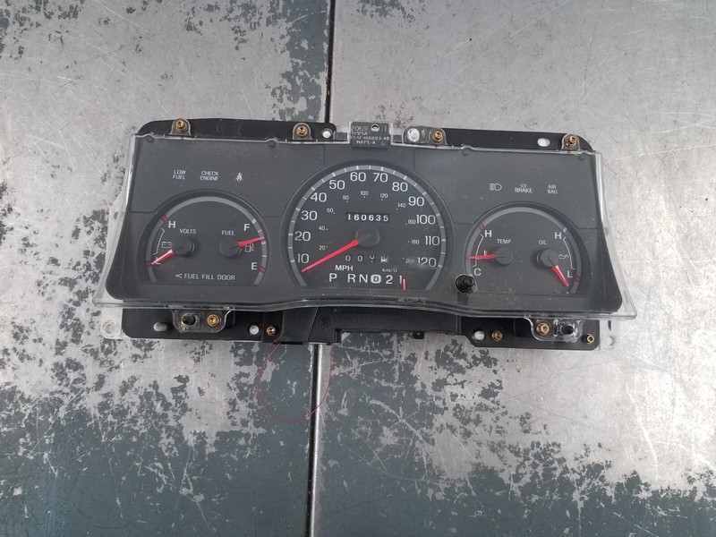 2003 Grand Marquis / Crown Vic Victoria Gauge Cluster #4659 L3