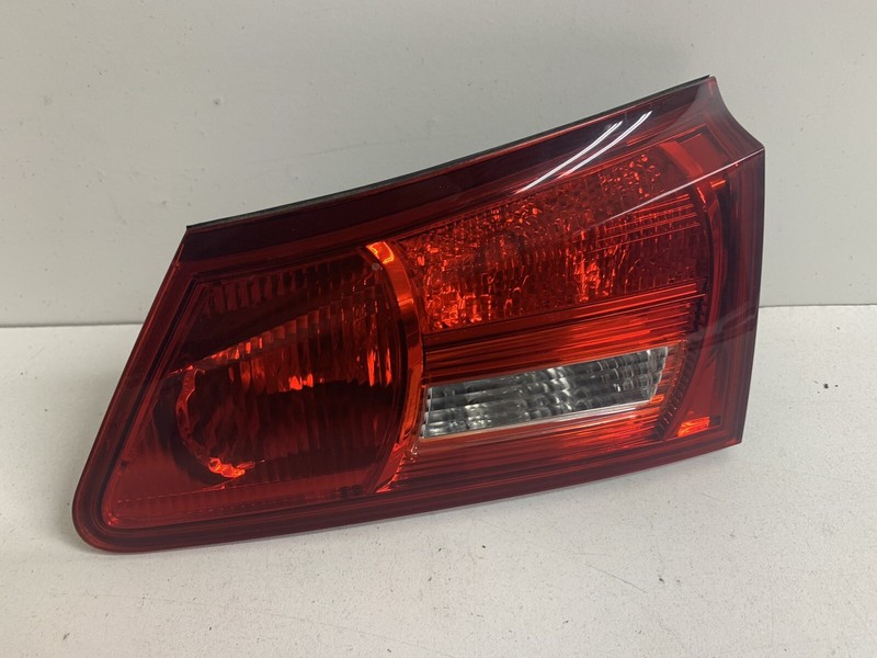2006-2008 Lexus IS250 IS350 Right Passenger Trunk Deck Lid Tail Light Lamp