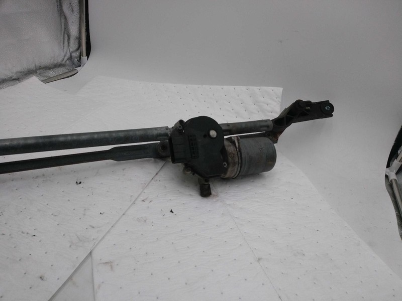 2008 Chevrolet Trailblazer Wiper Motor OEM 121k Miles Silver 15214343