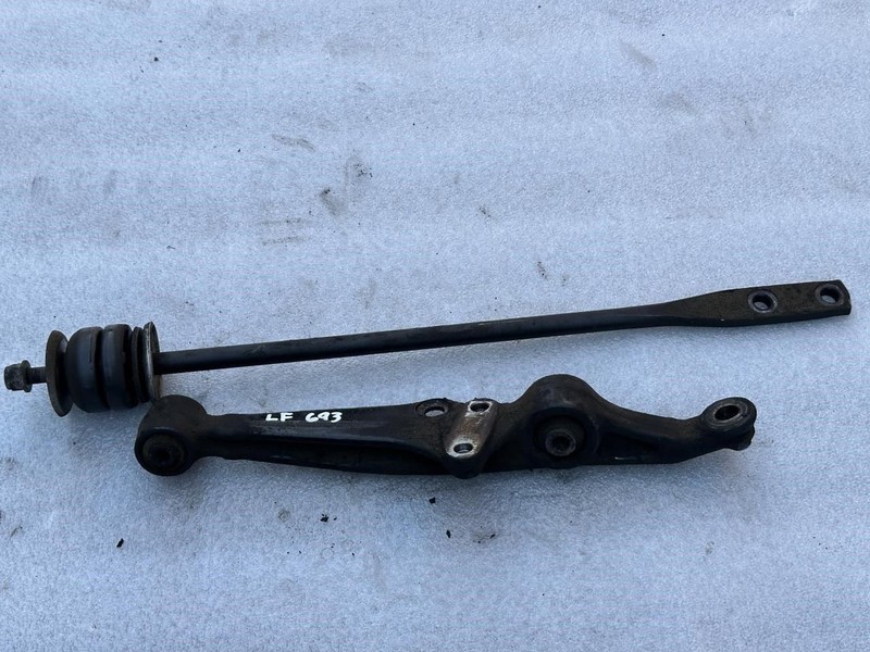 1990-1993 ACURA INTEGRA LEFT DRIVER SIDE FRONT LOWER CONTROL ARMS 2 PIECES
