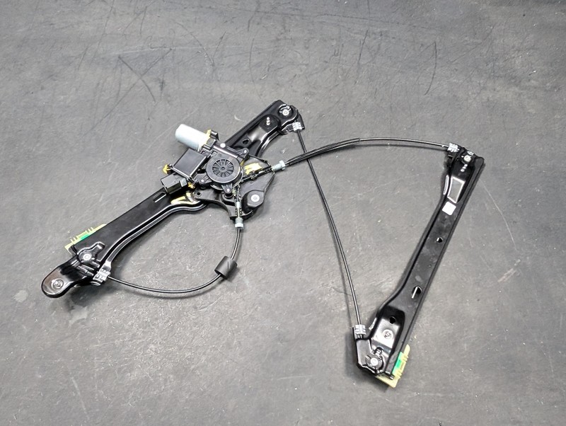 Front Right Door Window Regulator w/ Motor 2022 Buick Envision 84938236 21 23