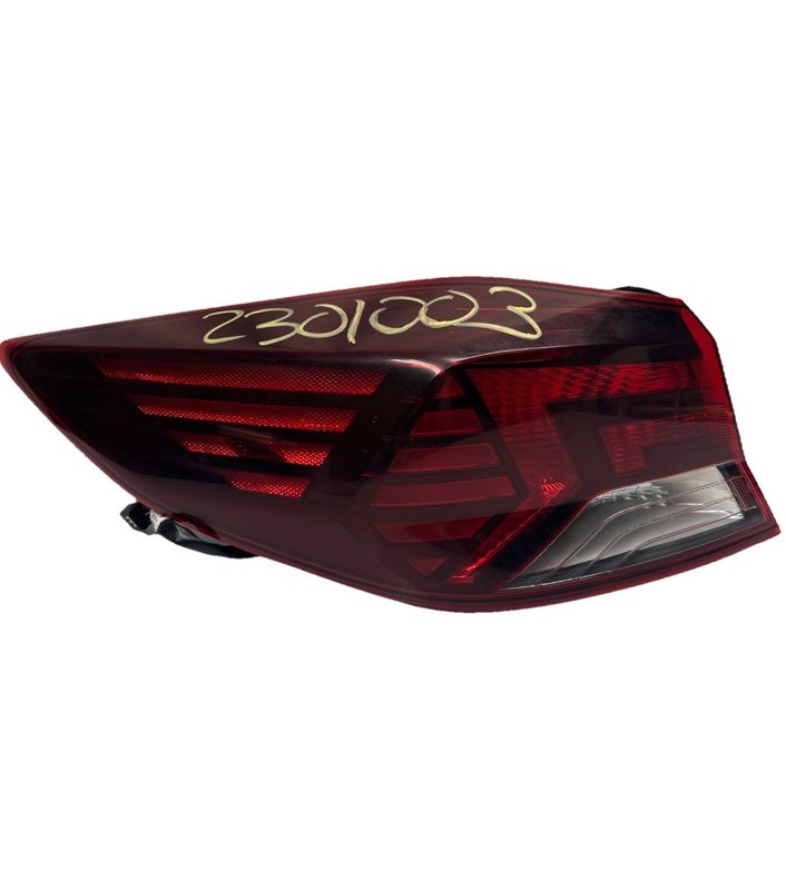Hyundai Elantra tail light 2020 left side quarter panel sedan OEM 92401F3500