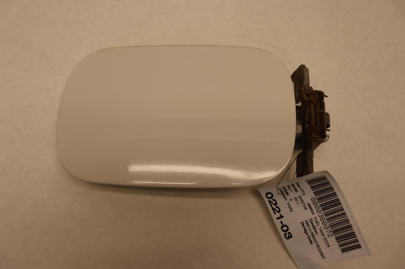 2011-2013 JEEP GRAND CHEROKEE FUEL TANK FILLER DOOR LID COVER OEM