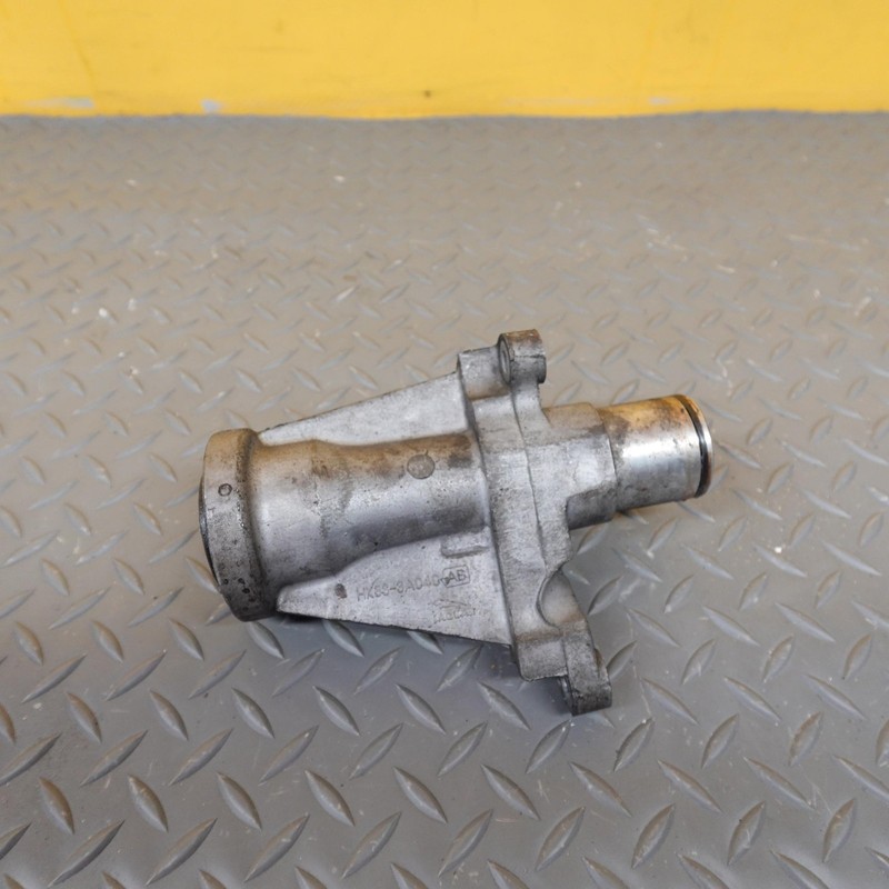2017-2020 JAGUAR F-PACE Front Drive Shaft Support Mount Bracket OEM Hk833a040ab