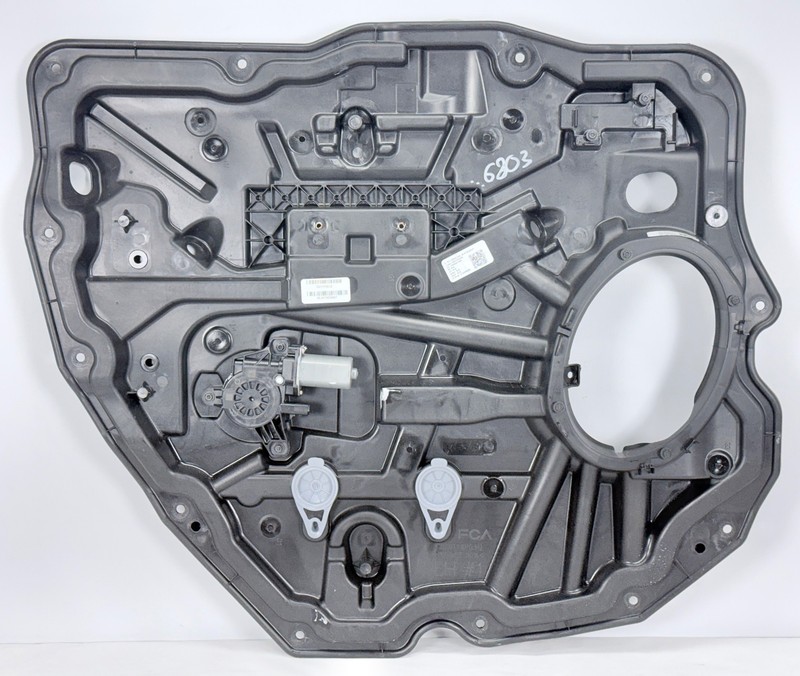 ✅ 2019-26 RAM 1500 5th CREW CAB REAR LEFT DOOR CARRIER PLATE PANEL w/ MOTOR LH