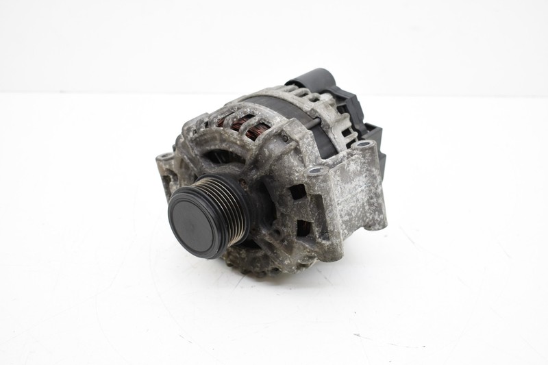 2013 Audi A5 Bosch Engine Alternator OEM KW22
