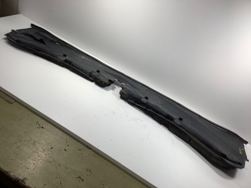 88-91 HONDA PRELUDE SI WINDSHIELD WIPER COWL TRIM 61211-SF1-A00 OEM
