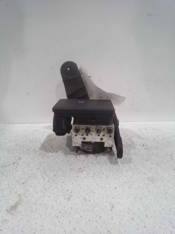 2019 GMC Terrain ABS Pump & Motor Assembly OEM 62000 Miles Blue 84342062