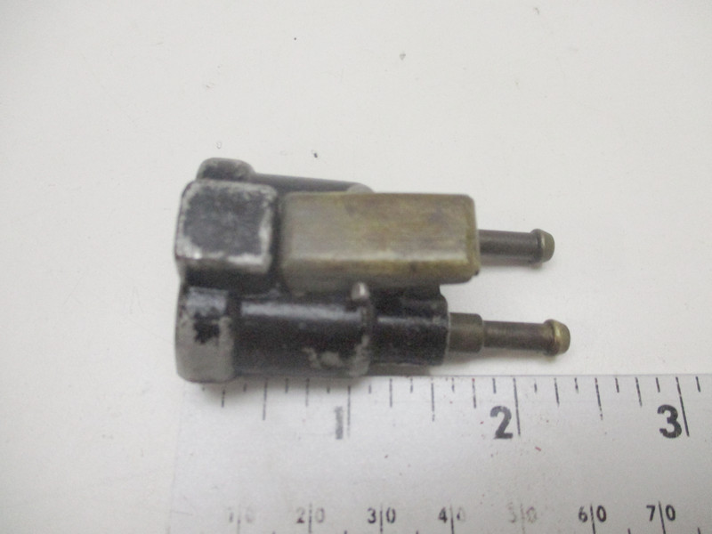 376341 0375587 OMC Evinrude Johnson 2-Line Fuel Connector Housing