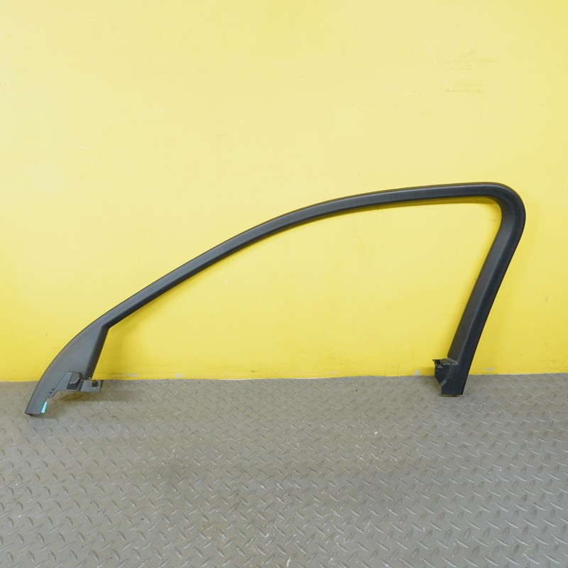 2019-2024 AUDI Q3 S-LINE FRONT RIGHT SIDE DOOR WINDOW FRAME TRIM COVER PANEL OEM