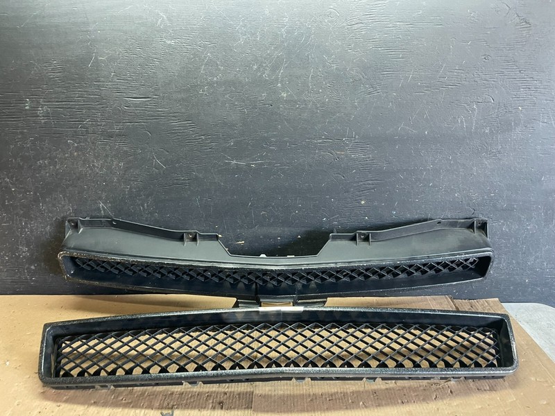 2007 to 2014 Chevrolet Avalanche Front Upper Lower Set Grill Grille N5625 PS