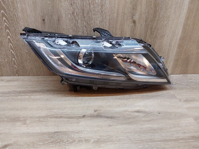 2018-20 HONDA ODYSSEY RH PASSENGER SIDE HEADLAMP ASSY OEM