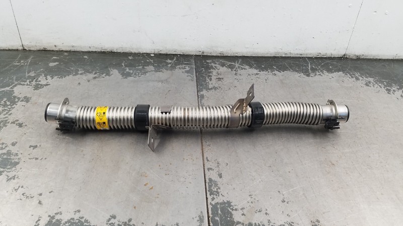 2024 Chevy Corvette C8 Z06 Fuel Tanks Crossover Pipe #4436 VV5