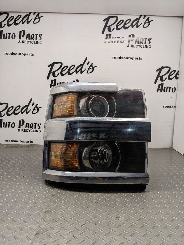 Passenger Headlight Chrome Bezel Fits 15-19 SILVERADO 2500 PICKUP 1161579