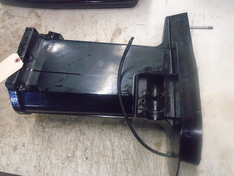 U4 3510-9864T6 9864C2 Mercury 2000 60hp ELPTO Outboard driveshaft housing long