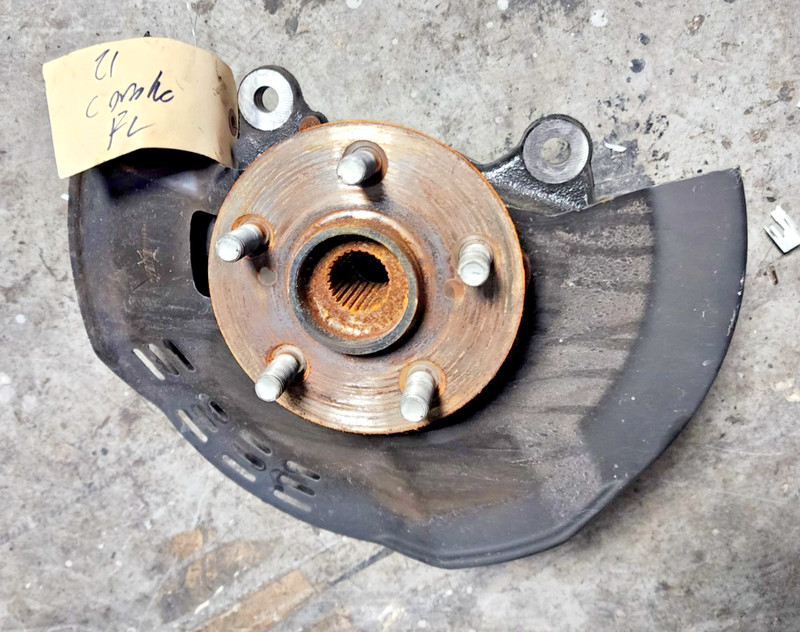 2019-2021 TOYOTA COROLLA XSE FRONT LEFT DRIVER SPINDLE KNUCKLE HUB OEM 19-21