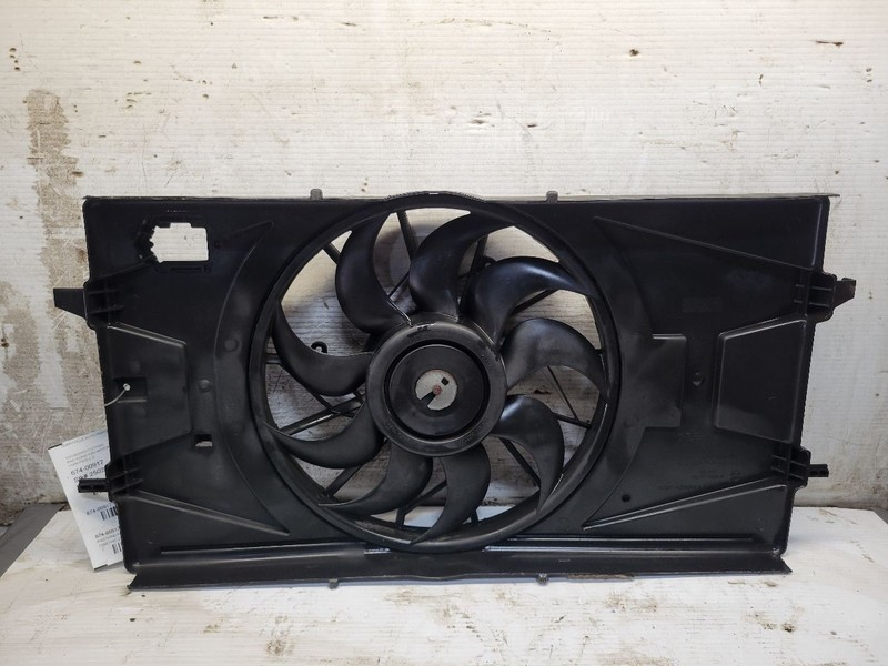 Radiator Fan Motor Fan Assembly Fits 05-10 COBALT 1617869