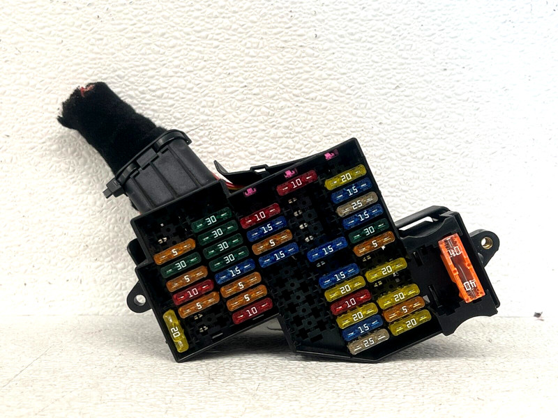 ⭐2003-10 PORSCHE CAYENNE TURBO FRONT LEFT DRIVERS DASHBOARD FUSE BOX OEM LOT2529