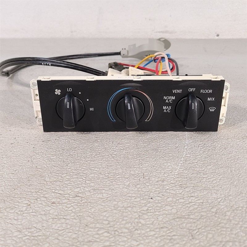 94-98 Mustang HVAC Control Head W/ Cables Climate AC Heat Control Aa7482