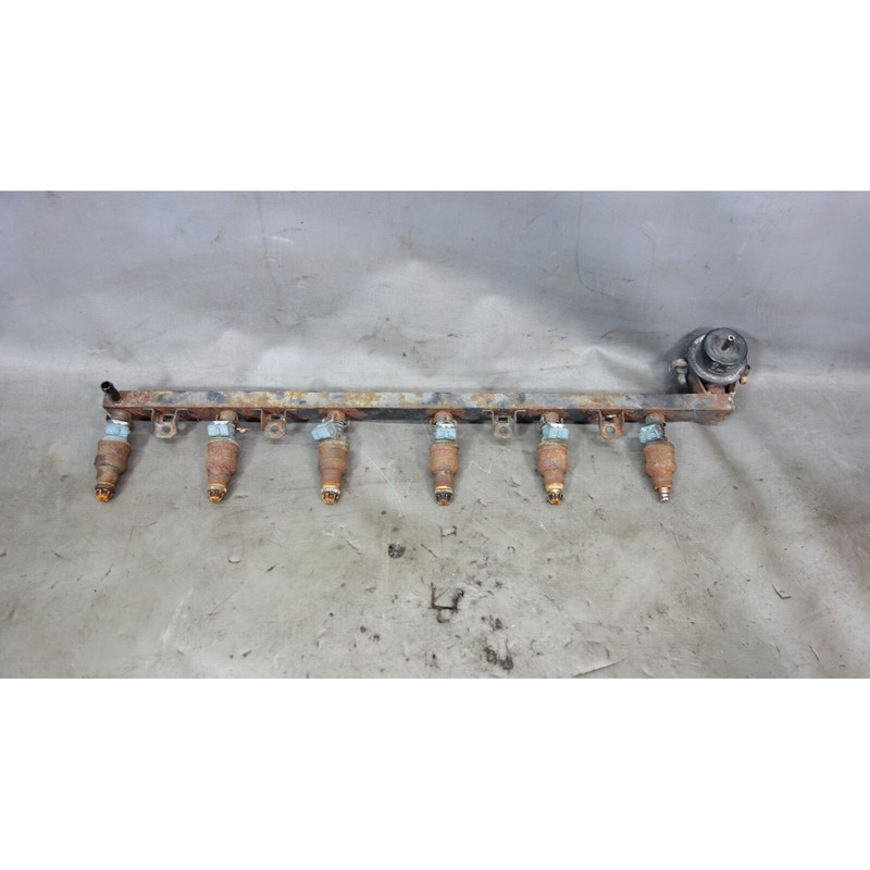 BMW E30 325i 325is 325ix Fuel Delivery Rail w Injectors Missing Tips 1987-1991