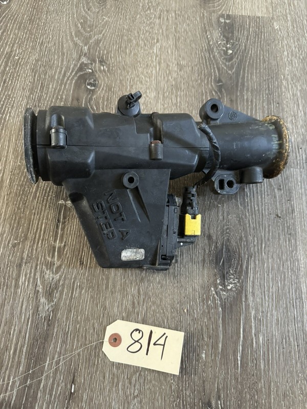 Volvo D13 Engine Misc Parts - P/N: 1CR-042219