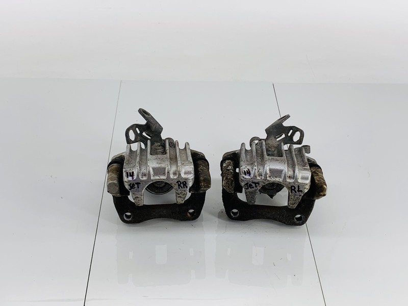 11-18 VOLKSWAGEN JETTA FWD REAR RIGHT & LEFT SIDE ABS BRAKE CALIPER SET OF 2 OEM