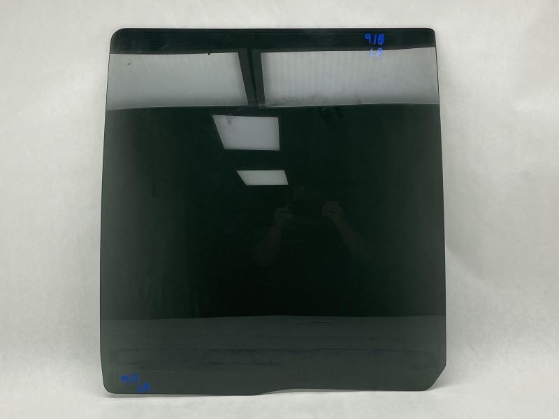 Left Rear Door Window Glass Fits 2007-2017 Ford Expedition 82335 **NO SHIPPING**