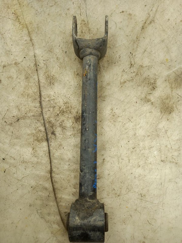 16 17 LEXUS IS200T REAR PASSENGER RIGHT LOCATING CONTROL ARM