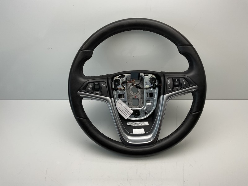 2014-2017 BUICK VERANO Black Leather Steering Wheel w Controls 20920594