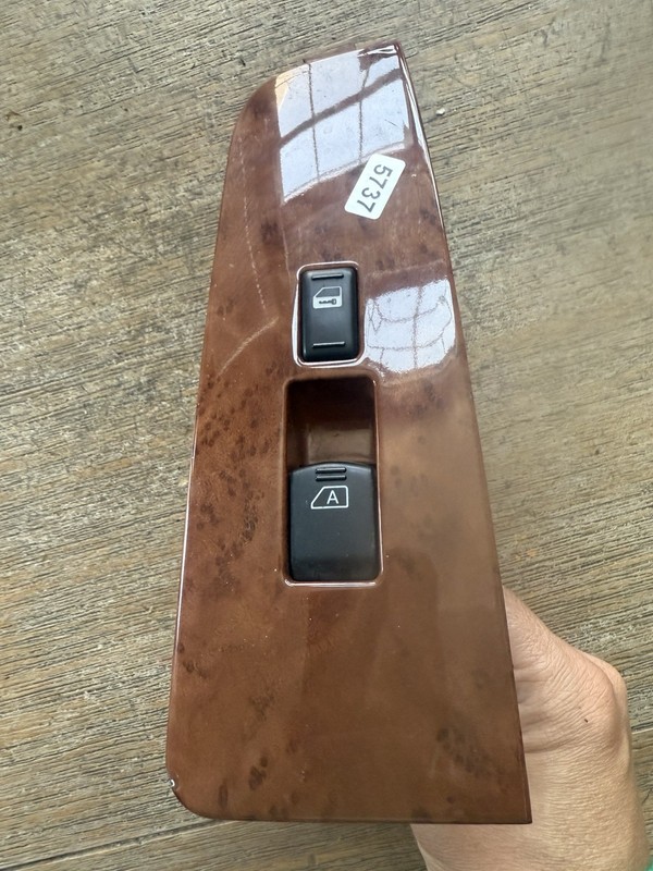 R/F Right Passenger Front Door Window Switch Bezel 04 05 06 07 08 Maxima
