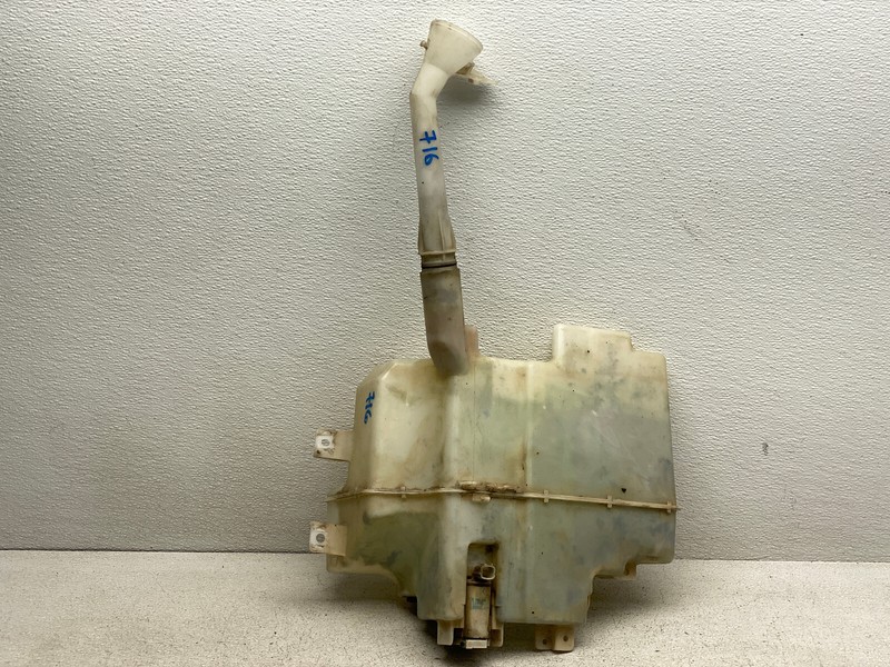 2011-2013 INFINITI M56 WINDSHIELD WASHER FLUID RESERVOIR TANK OEM LOT716