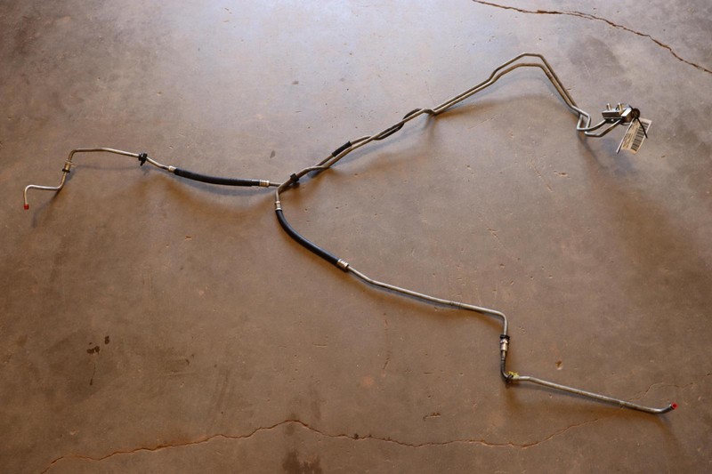 2016-2018 CHEVY SILVERADO 1500 5.3L L83 TRANSMISSION COOLING LINES HOSE OEM