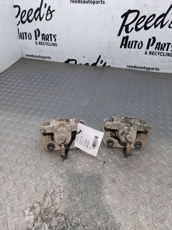 2007-2008 Acura TL Type S Genuine Rear Brake Calipers Pair LH & RH1176734