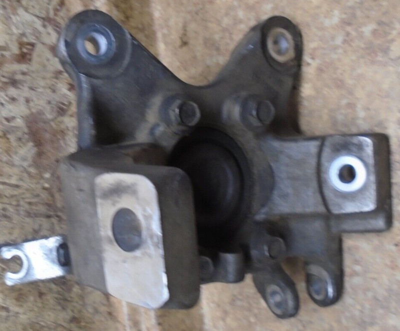 2016 Polaris Slingshot Sling Shot Front Wheel Hub Knuckle Carrier Lug Stem RH 16