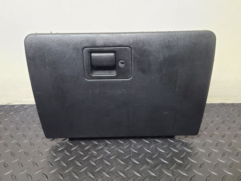 02-07 Ford Escape Glove Box Door Assembly Black OEM YL8Z-7806024-BAC