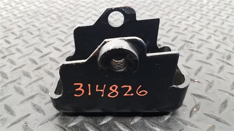 97-04 Ford F150 4.2L V6 Left Driver Engine Mount Bracket OEM F75Z-6029-DA