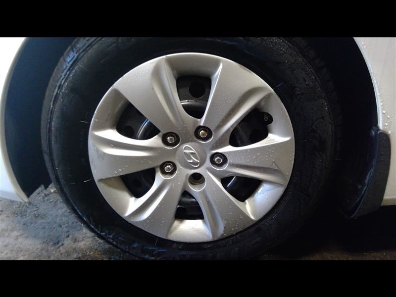 Wheel Cover HubCap 6 Spoke 15" Fits 11-16 ELANTRA 1200815